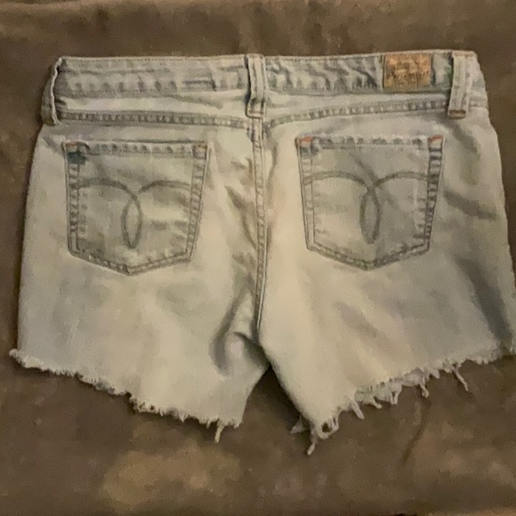 Authentic Paris Blues Denim Shorts - Picture 2 of 3